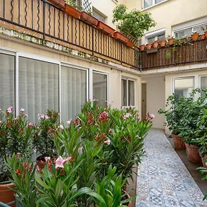 Les Residences - République Appartement Paris